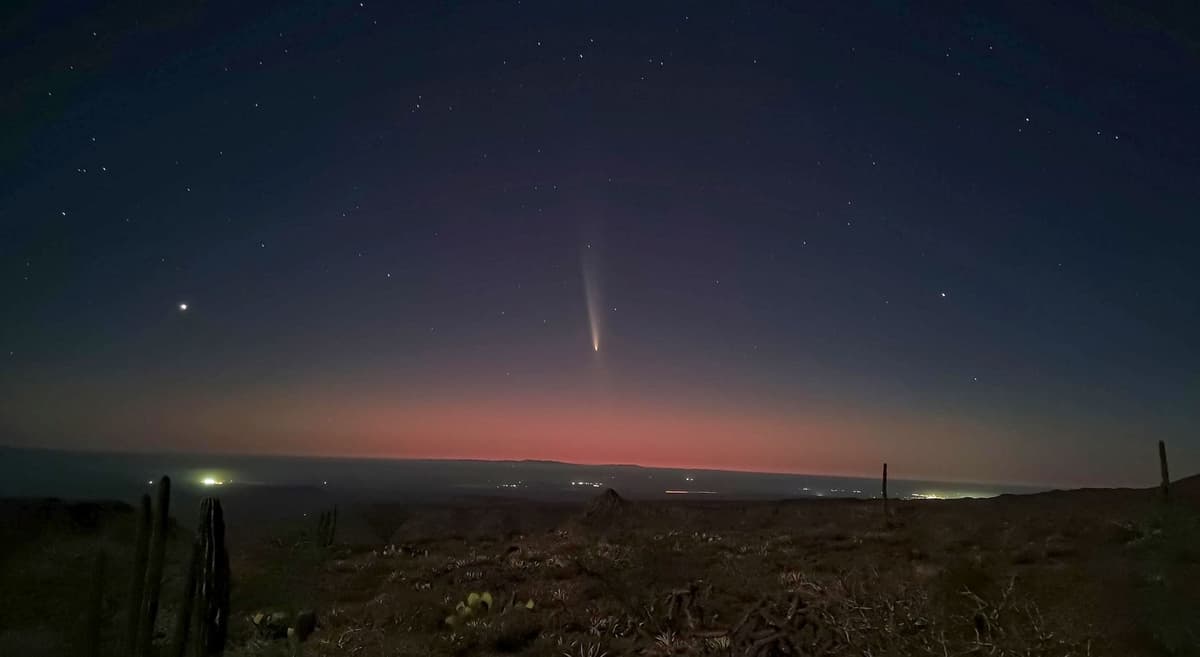 Haré: Video: Visible en México el cometa del siglo; no regresará hasta dentro de 80 mil años