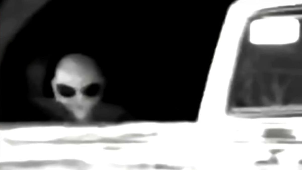 Video: Jaime Maussan presenta evidencia de supuesto extraterrestre en Tamaulipas