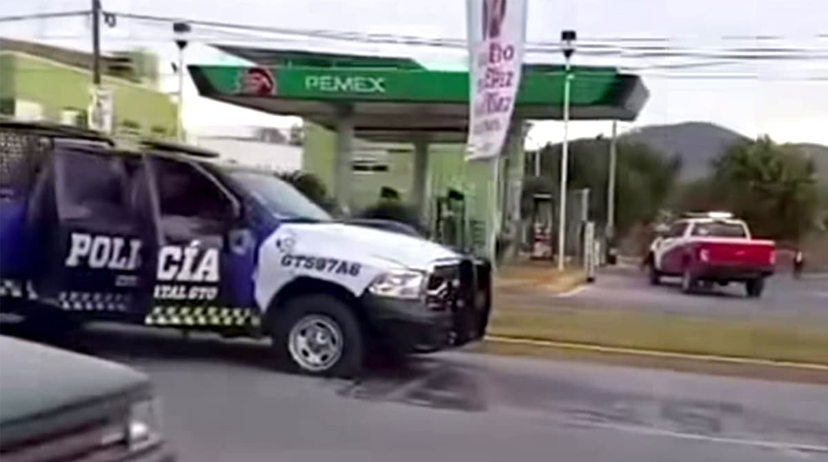 Masacran a cuatro policías en Guanajuato y hieren a un número igual