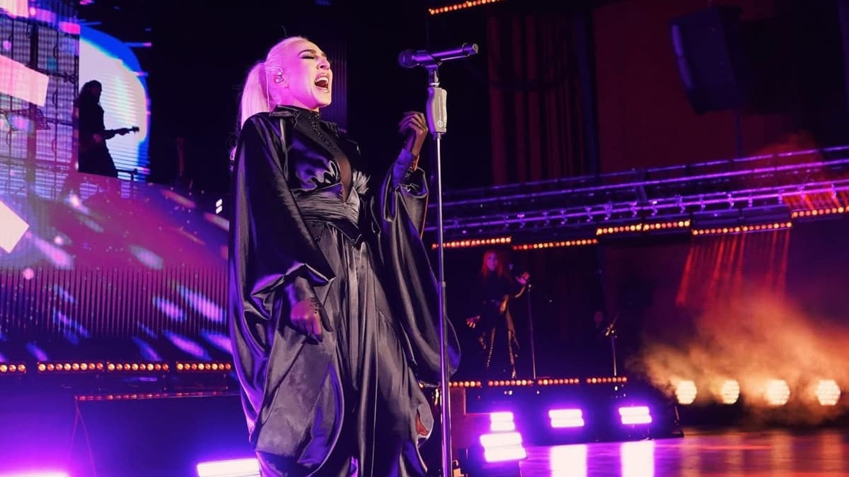 Fans acusan a Mónica Naranjo de dar concierto de "malas" en la CDMX; exigen reembolso