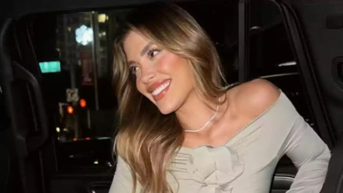 Video: Michelle Salas sufre caída mientras evadía a la prensa en CDMX