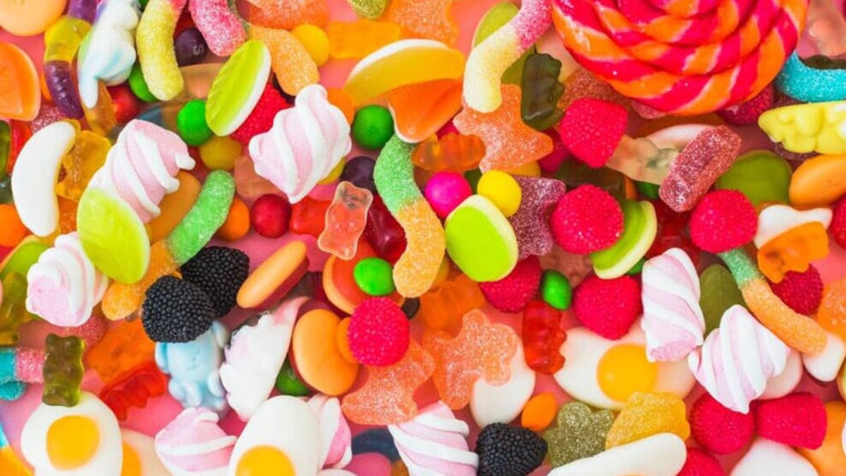 Mujer es detenida por vender droga en puesto de dulces en Ecatepec, Edomex