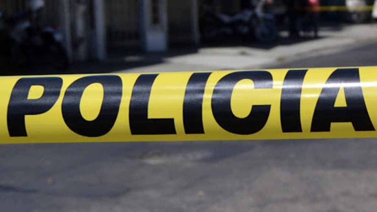 Adulto mayor muere atragantado mientras comía tacos en un puesto callejero en Nuevo León