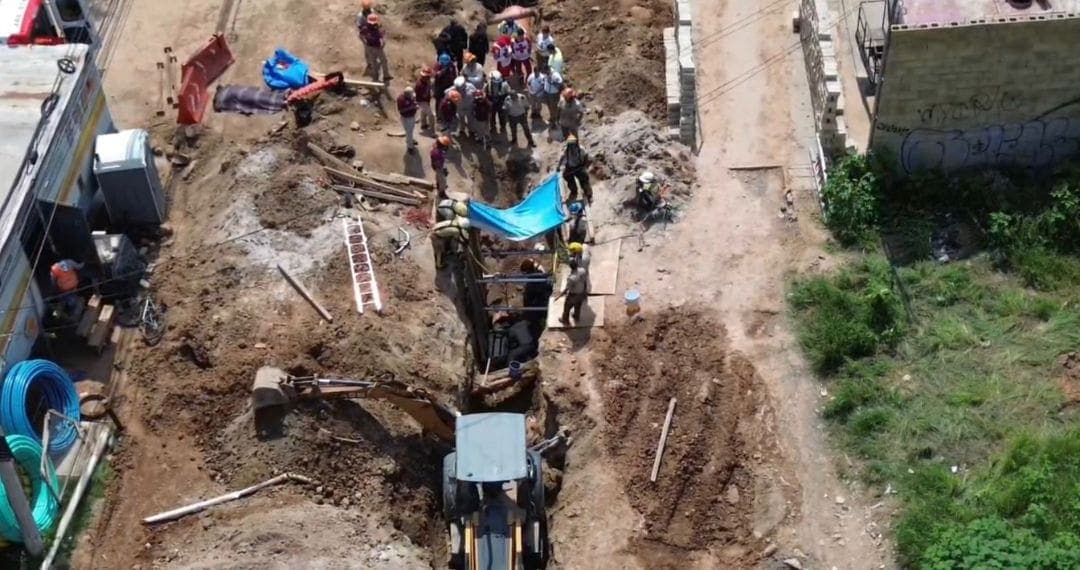 Derrumbe en obra vial deja un fallecido y un lesionado en Tlaquepaque, Jalisco