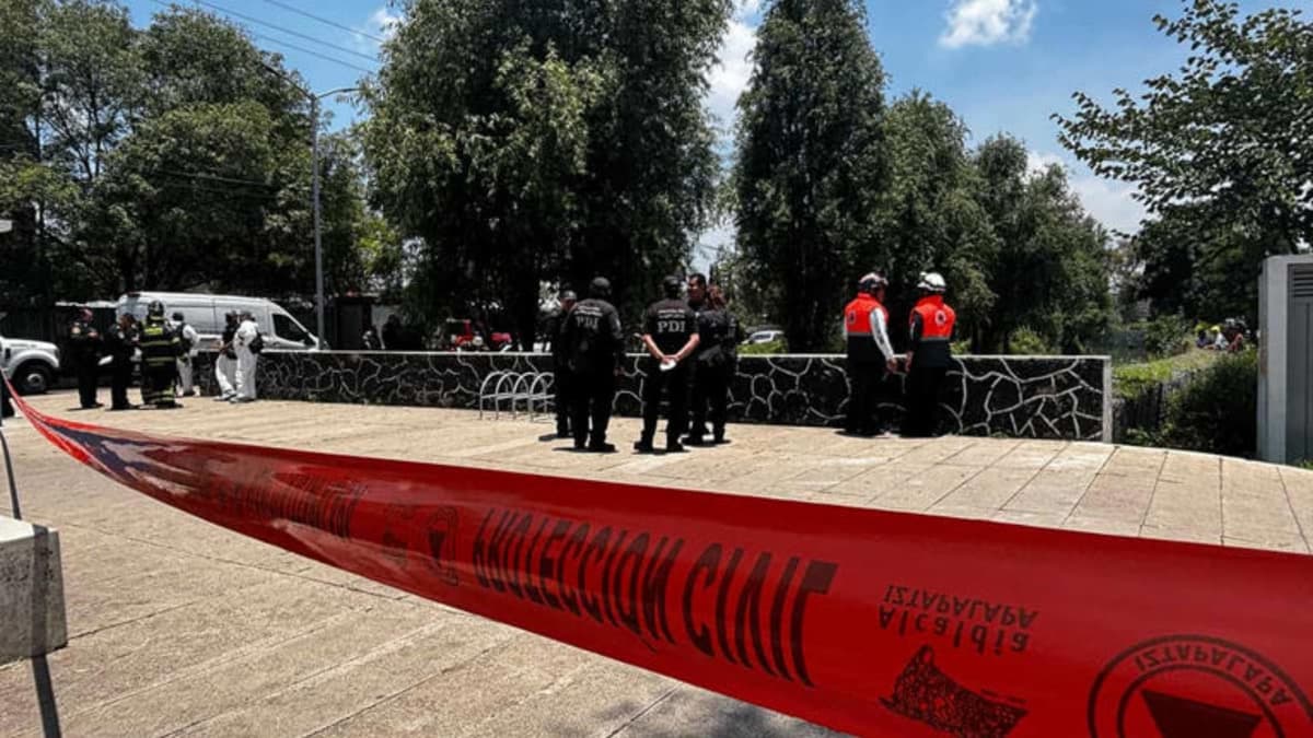 Hallan sin vida a una mujer dentro del Canal Nacional en CDMX