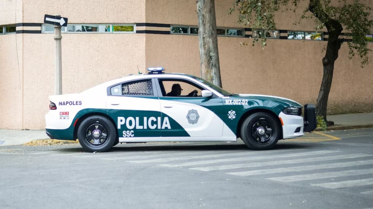 Policías de la CDMX grabados teniendo relaciones en una patrulla podrían denunciar a quien los exhibió