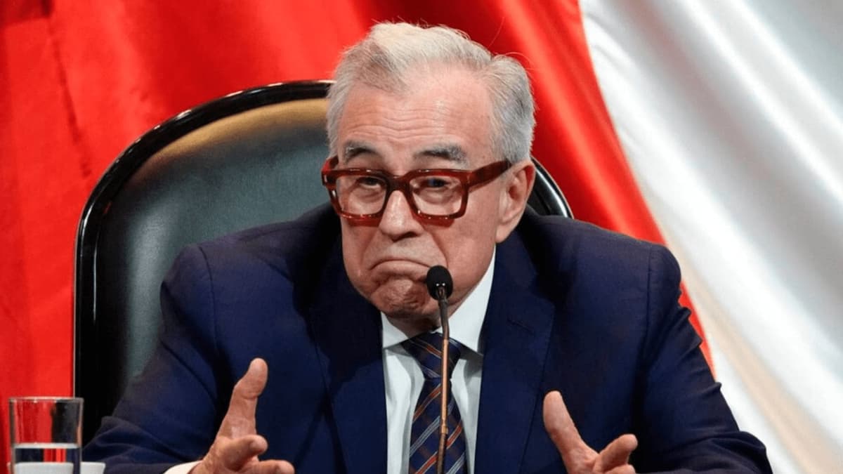 Video: "La que se inunda es la gente pobre", señala Rubén Rocha Moya, gobernador de Sinaloa durante entrega de apoyos