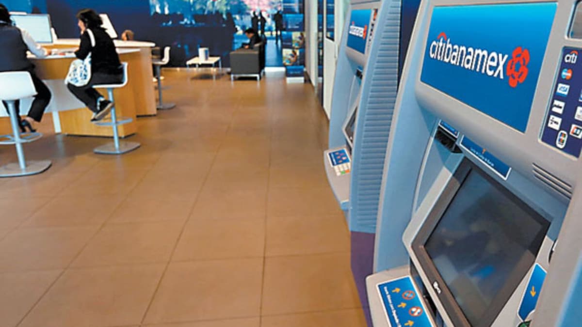 Hombre pierde la vida tras recibir una descarga eléctrica en sucursal de Banamex en Nogales, Sonora