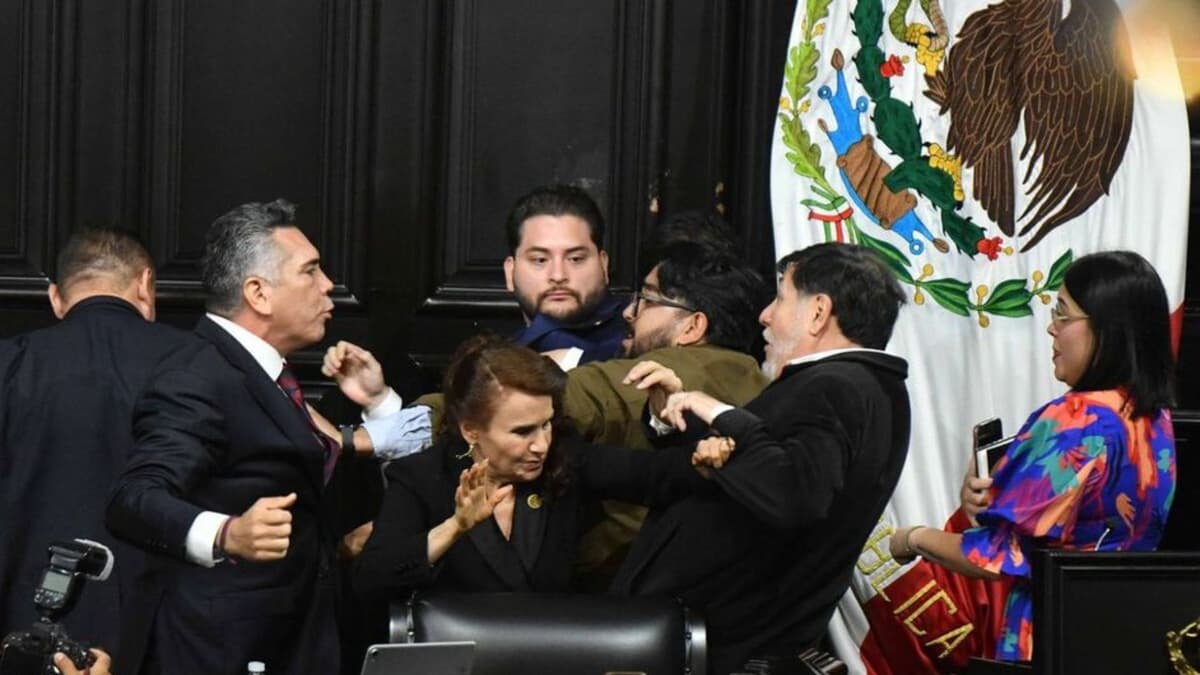 Video: "Alito" Moreno se pelea con Gerardo Fernández Noroña por no darle la palabra durante sesión en el Senado