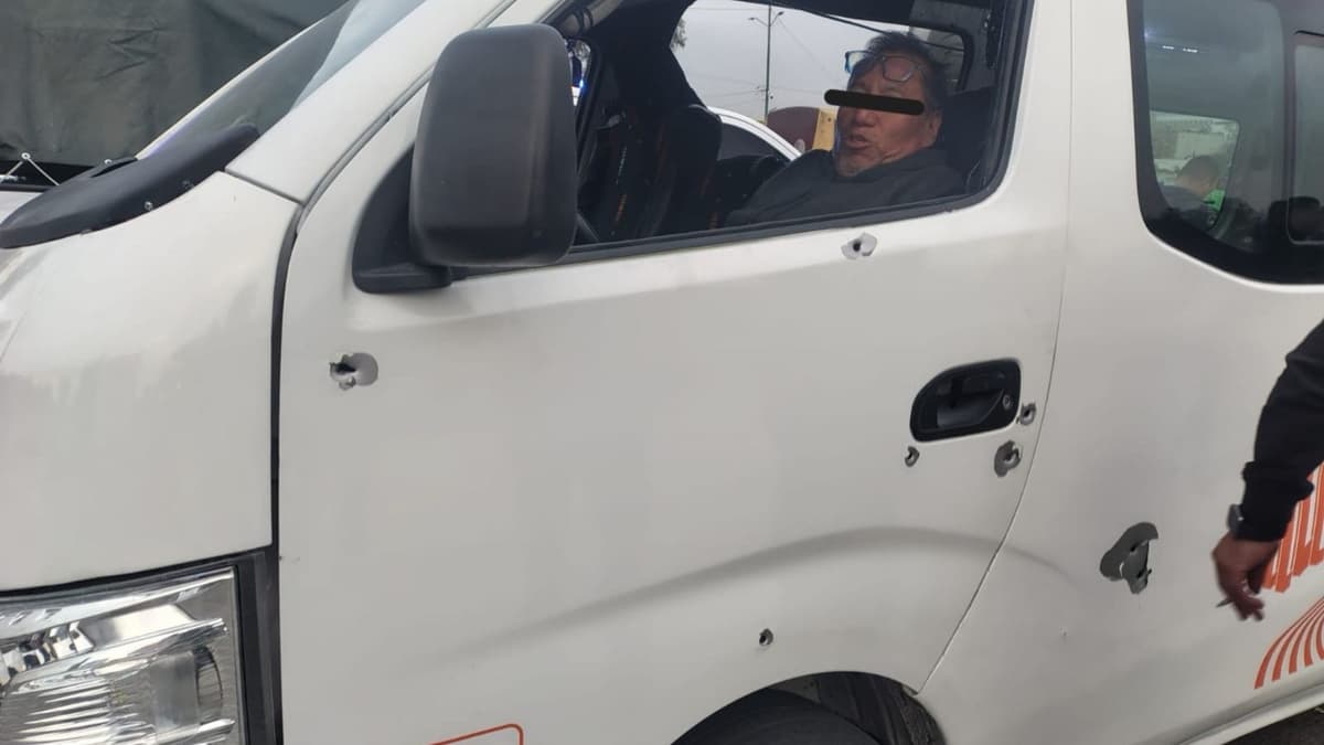 Balean a chofer del transporte público en Naucalpan, Edomex; conduce hasta CDMX para pedir ayuda