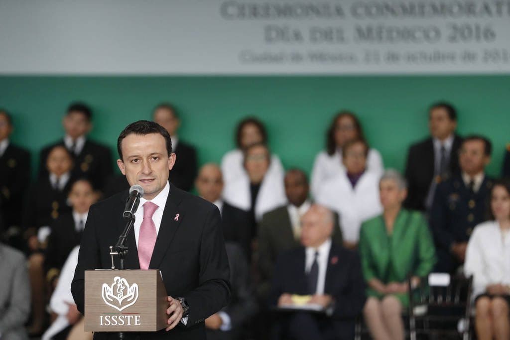 Reducen rezago en cirugías del IMSS