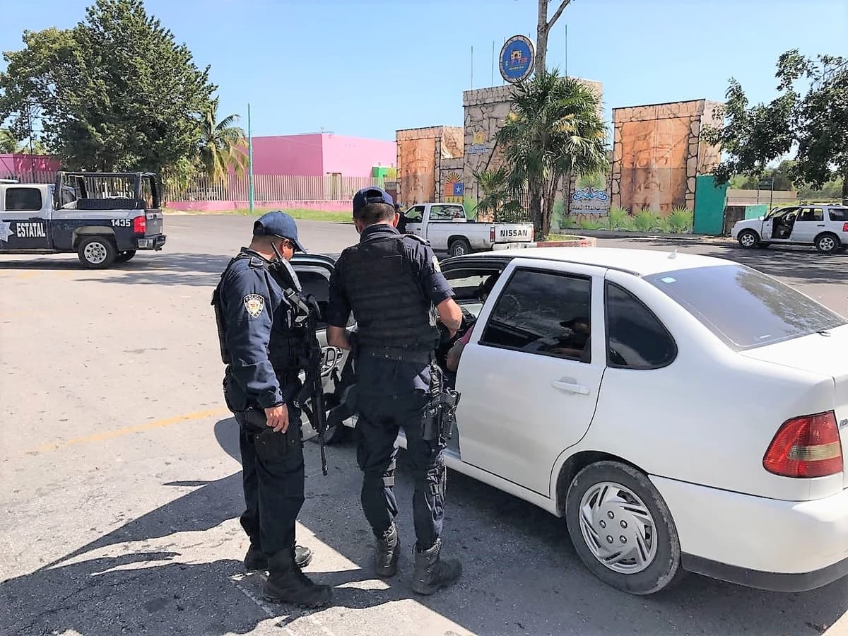 Caen en Quintana Roo 10 presuntos integrantes del Cártel de Sinaloa con droga y armamento