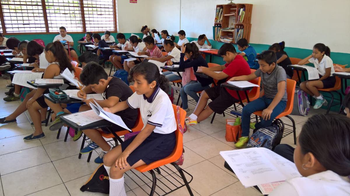 Participan alumnos de sexto de primaria en la fase censal de la Olimpiada del Conocimiento Infantil
