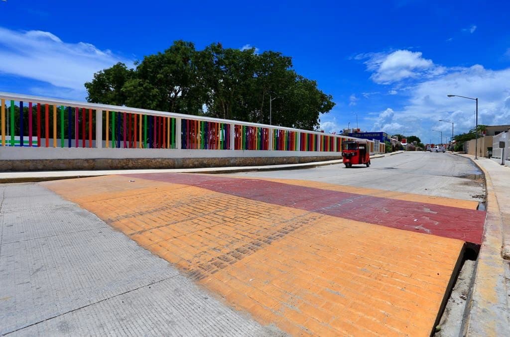 Anuncian construcción de 26 pasos peatonales en Solidaridad