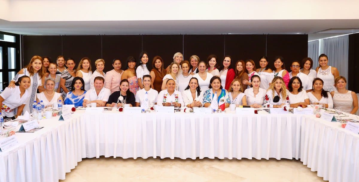 Cristina consolida unión de esfuerzos con Mujeres Empresarias de Solidaridad