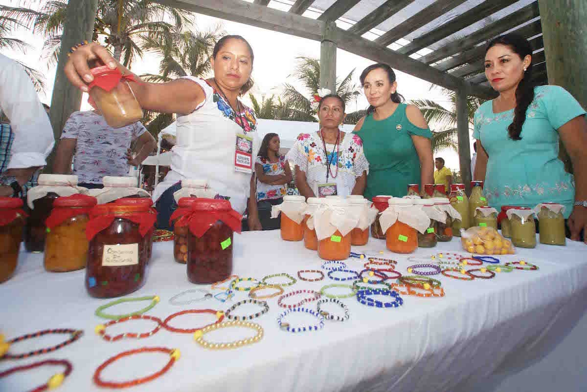 Laura Fernández reconoce la importancia de revitalizar y fortalecer la marca Puerto Morelos
