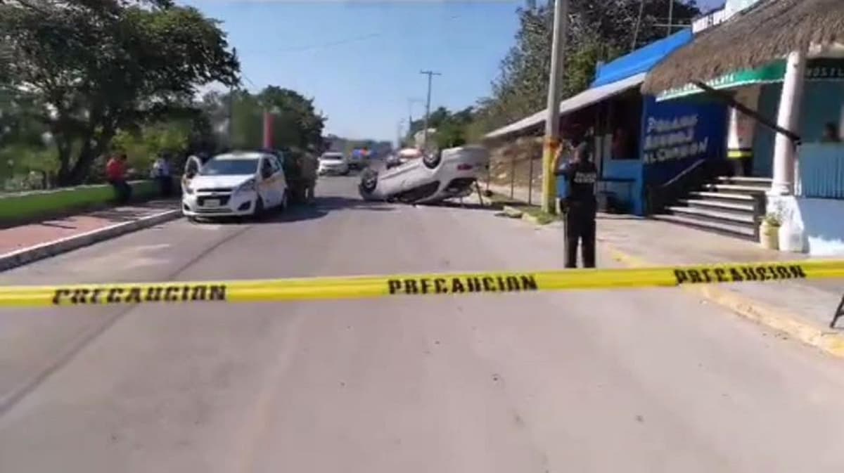 Paseo mortal en Calderitas, joven mujer pierde la vida en trágica volcadura
