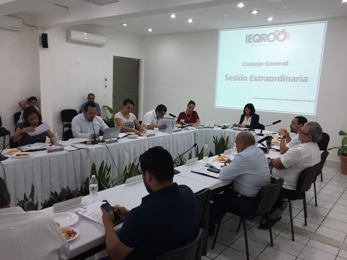 Rechazan consejeros del Ieqroo anteproyecto de presupuesto