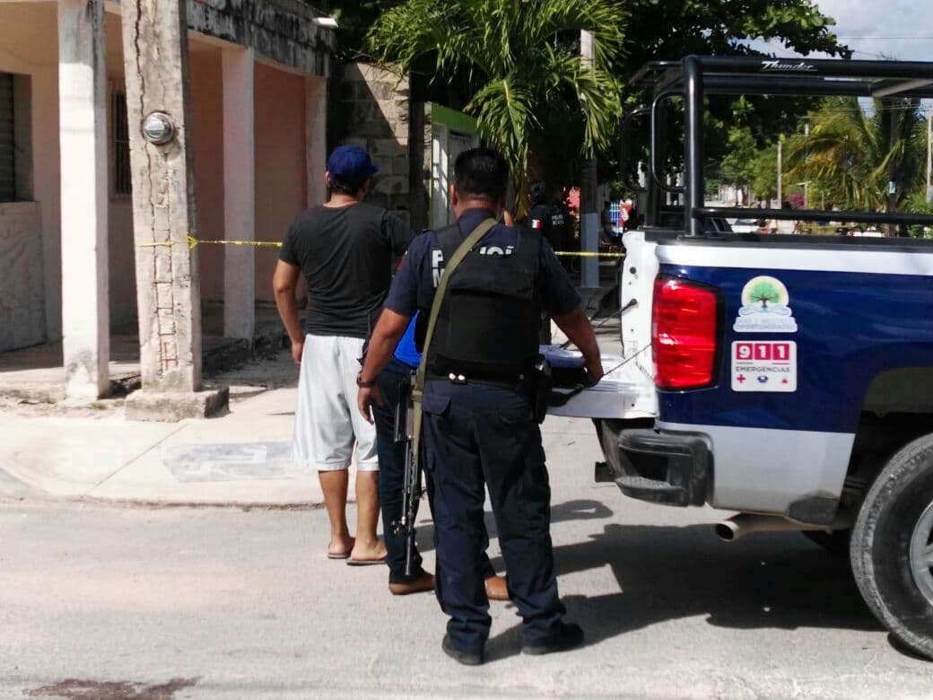 “Me confundieron”, dice joven al que le disparan en Av. Leona Vicario