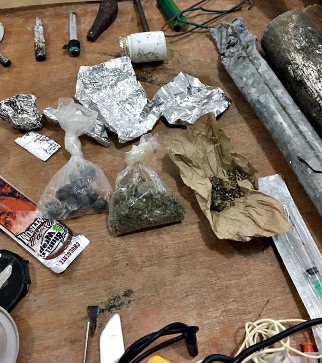 Aseguran droga y armas hechizas tras operación limpieza en Cereso