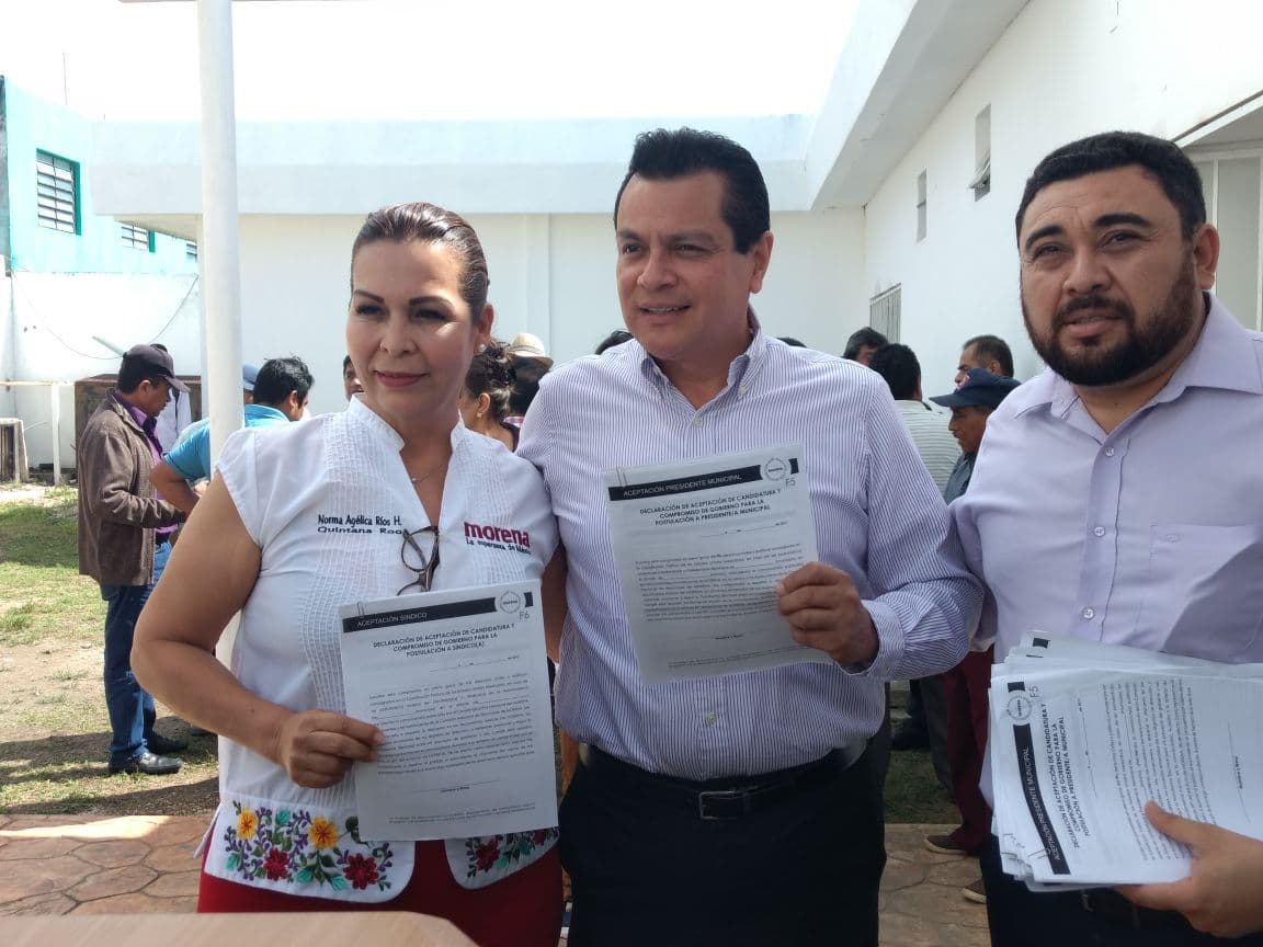 Se inscriben precandidatos municipales de Morena