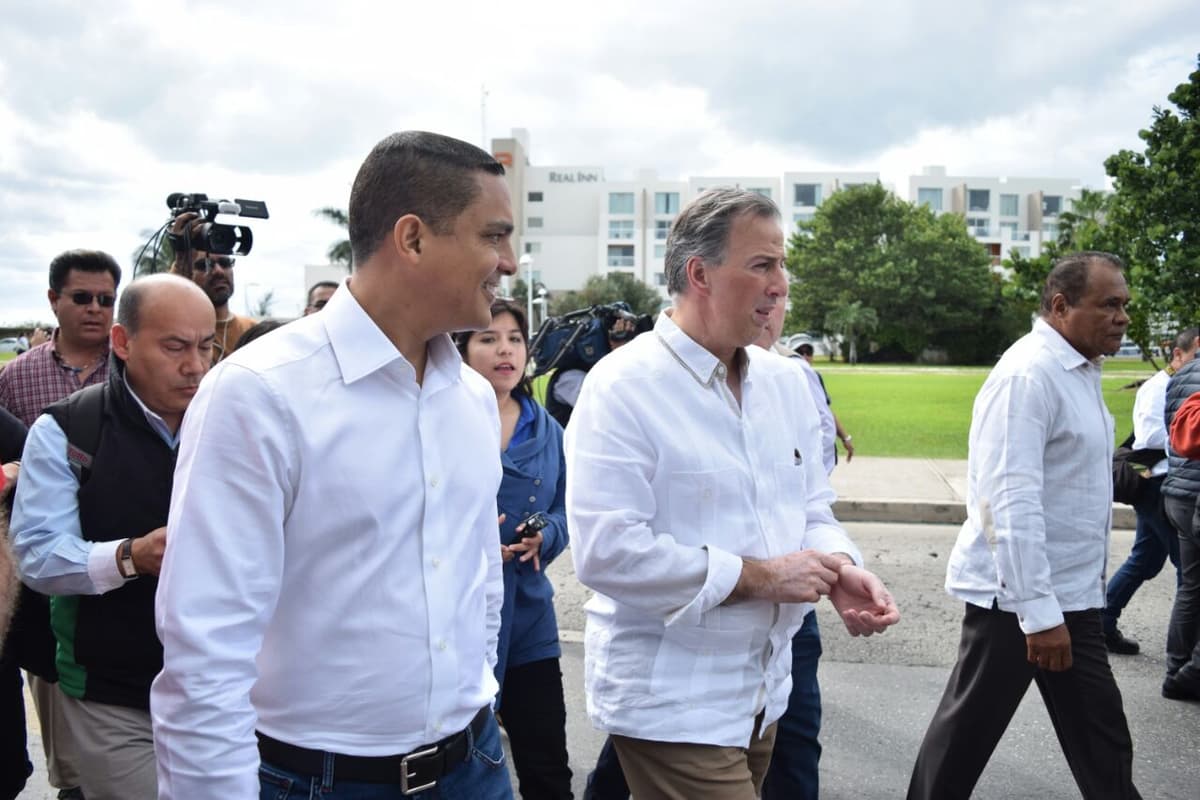 Meade lanza propuestas anticorrupción en Cancún