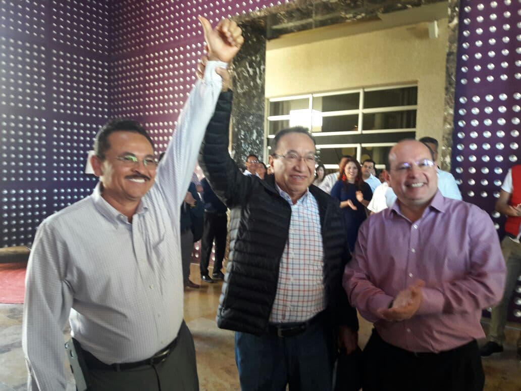 Reitera dirigente de la CROC respaldo a sus dos “gallos”