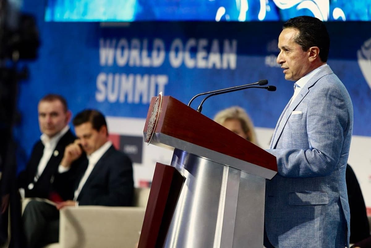 Carlos Joaquín da la bienvenida a los asistentes a la Cumbre Mundial del Océano 2018