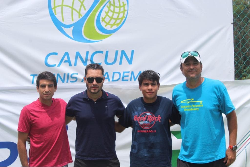 Levanta invicto Mauricio Astorga su quinto título