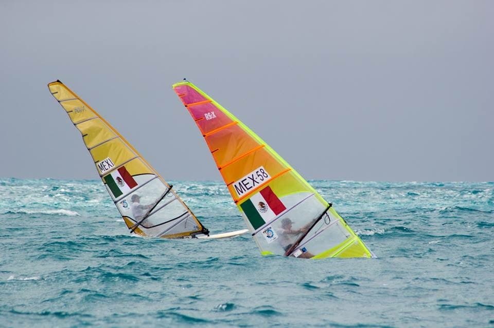 Q. Roo en los primeros puestos del Norteamericano de Windsurfing