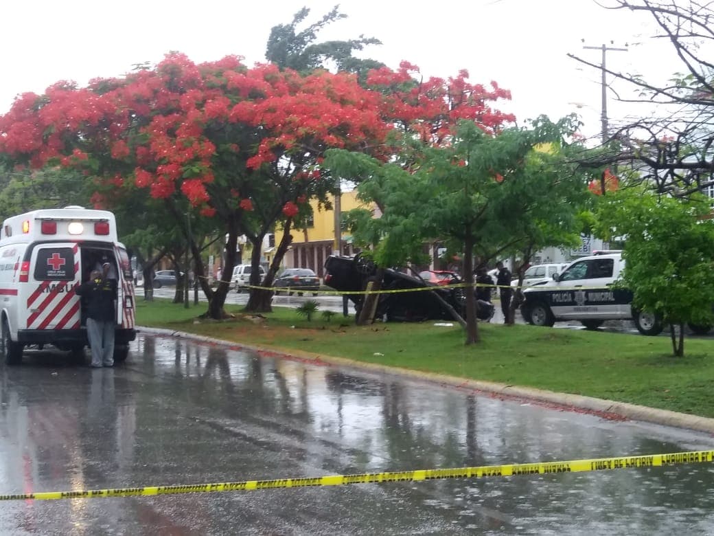 Persecución con balazos termina en accidente en la SM 50