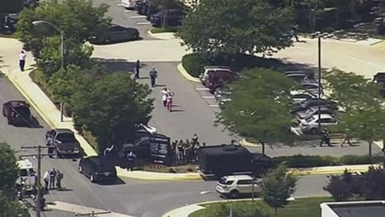 Tiroteo múltiple en diario de Maryland deja varios muertos y heridos