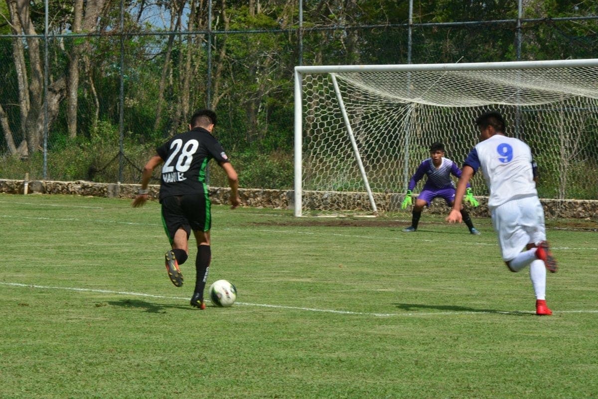 Atractiva liguilla en la Liga Juvenil Champions Premier
