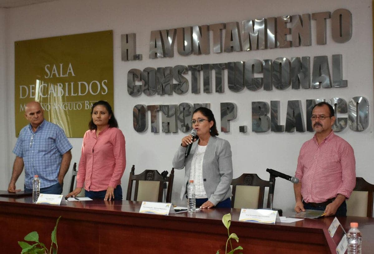 Luis Torres rematará patrullas para boicotear a Pastrana