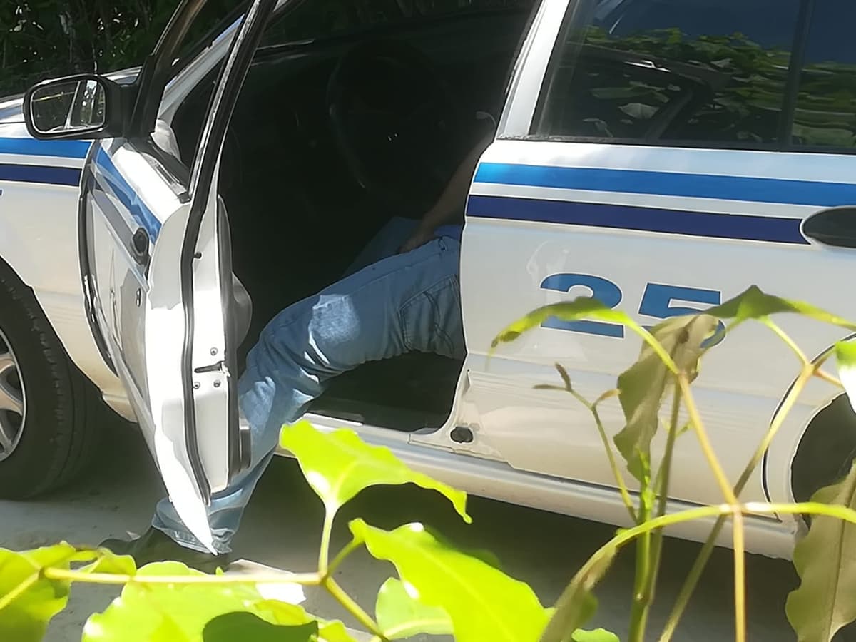 Hallan taxista ejecutado en Bacalar