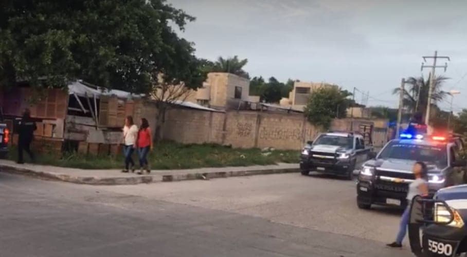 Escapan supuestos delincuentes de policías federales