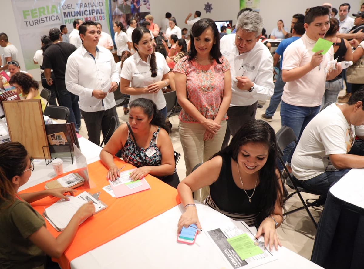Impulsa Laura Fernández un Puerto Morelos competitivo y emprendedor