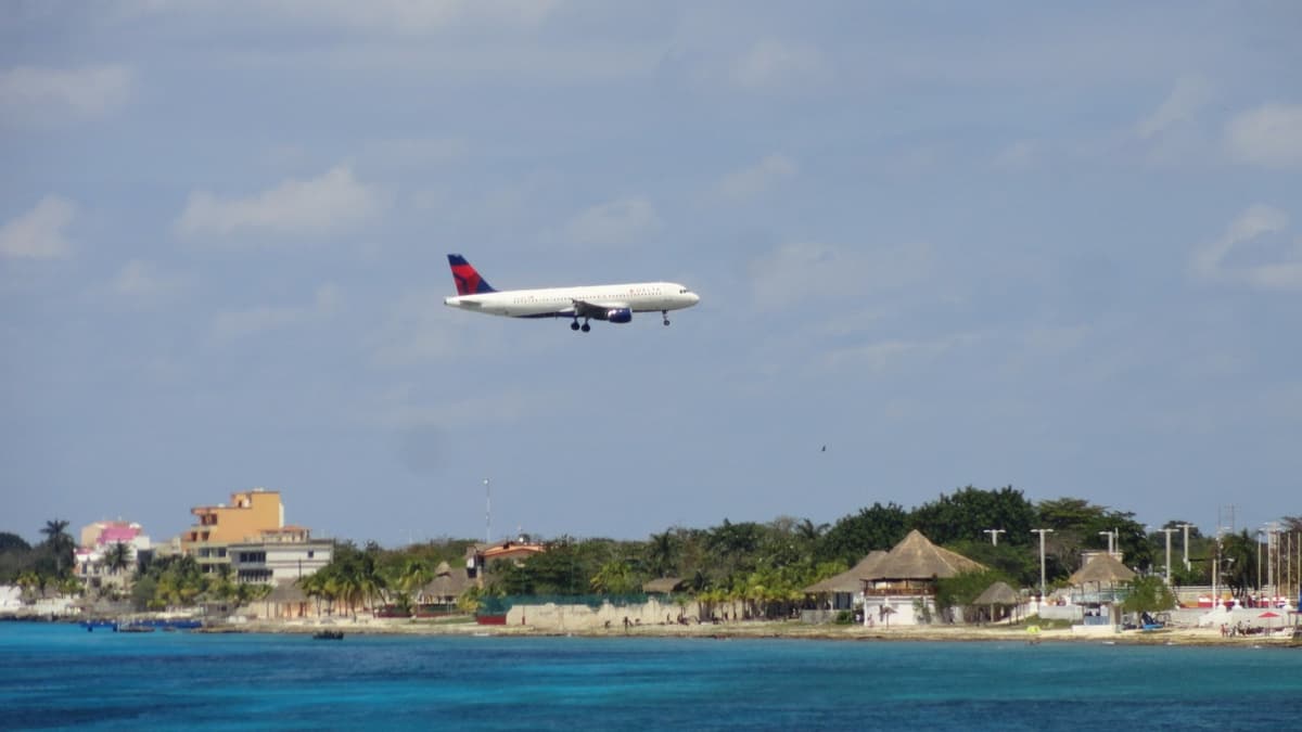 El Salvador, más cerca de Cancún a través de nuevo vuelo