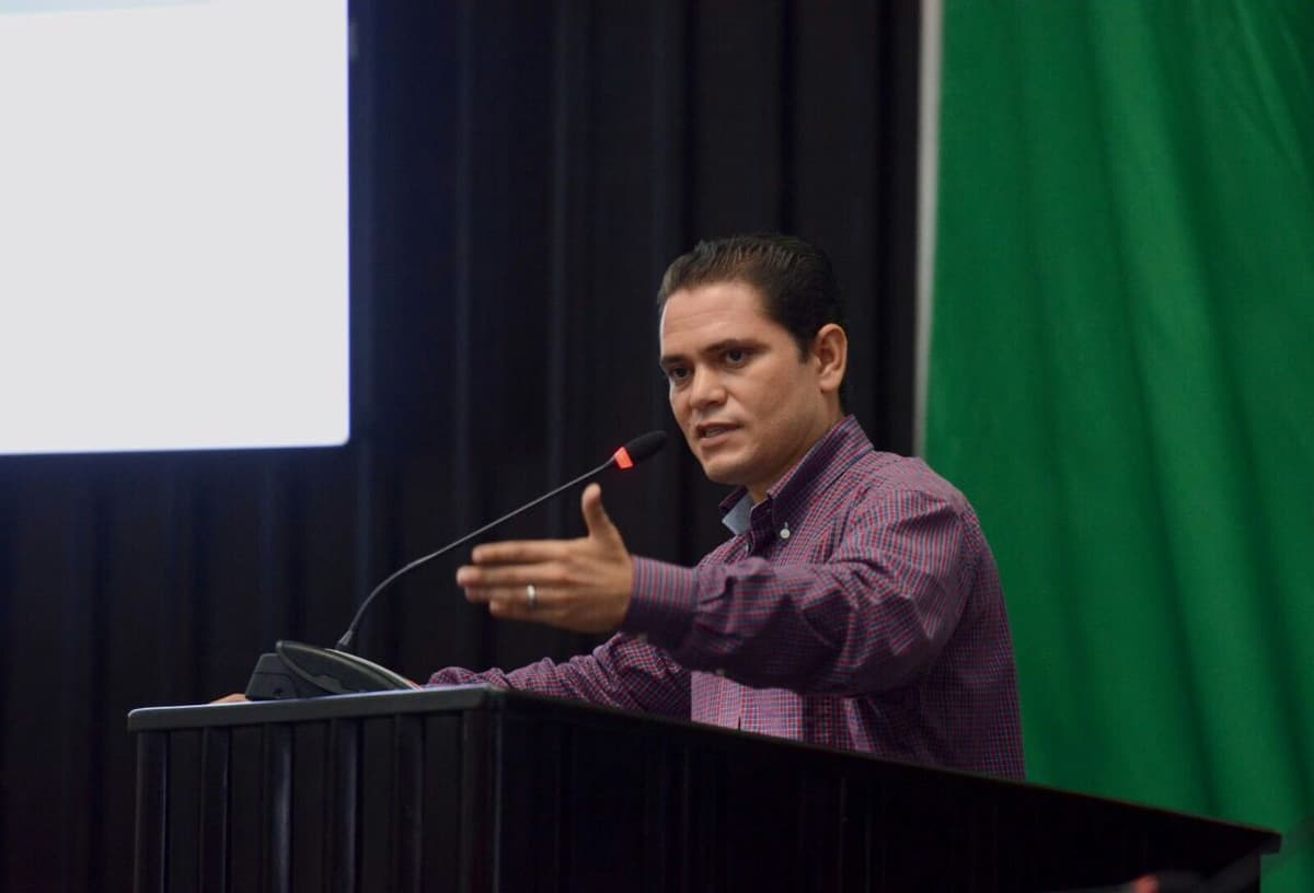 Afilan la ley para castigar feminicidios: Juan Pereyra