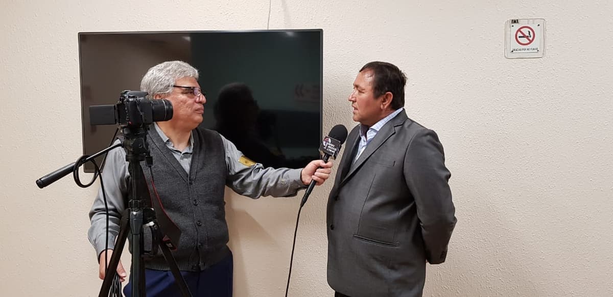 Asiste Nivardo Mena a la toma de protesta de nuevos diputados federales