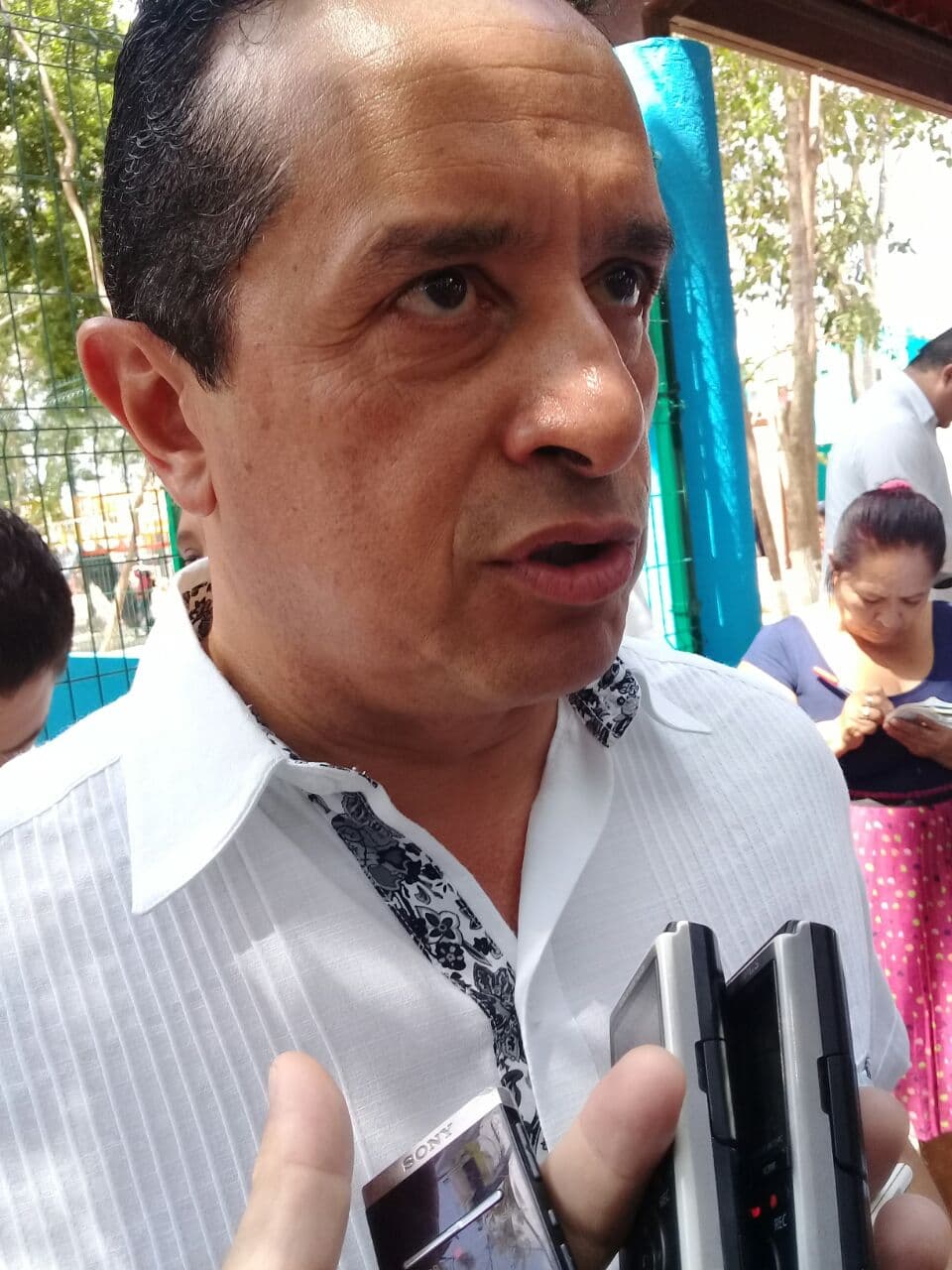 Estamos en "prueba y error" con el sargazo: Carlos Joaquín