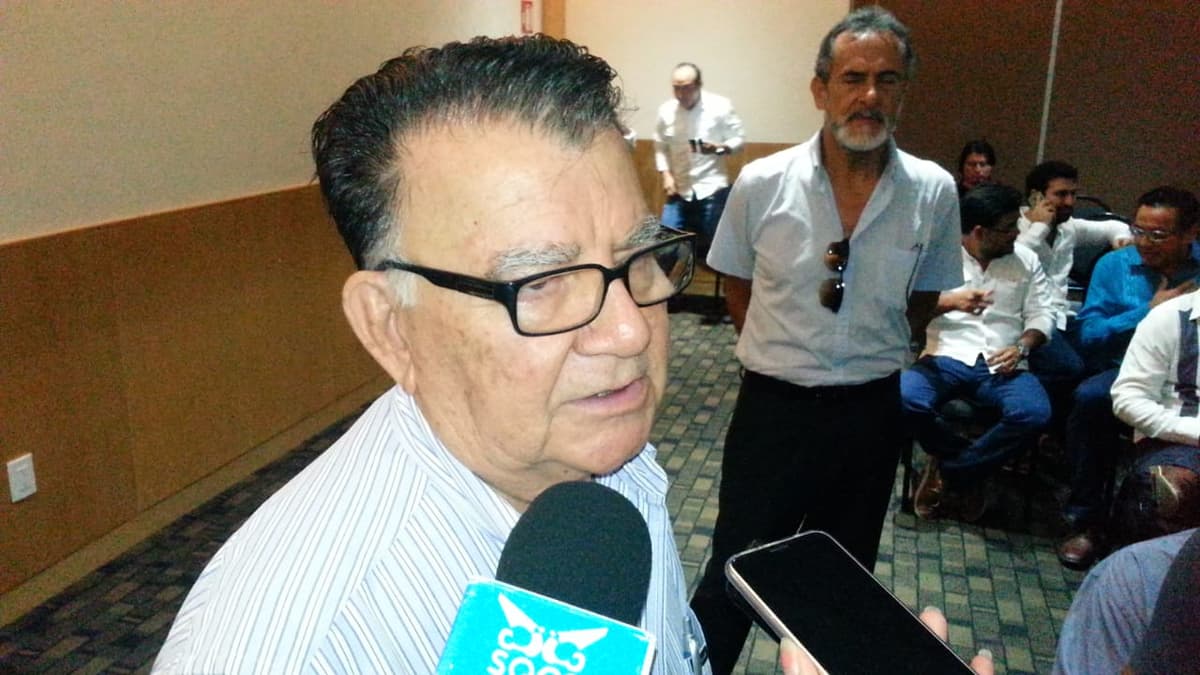 Invita Abreu a participar en consulta sobre el NAICM