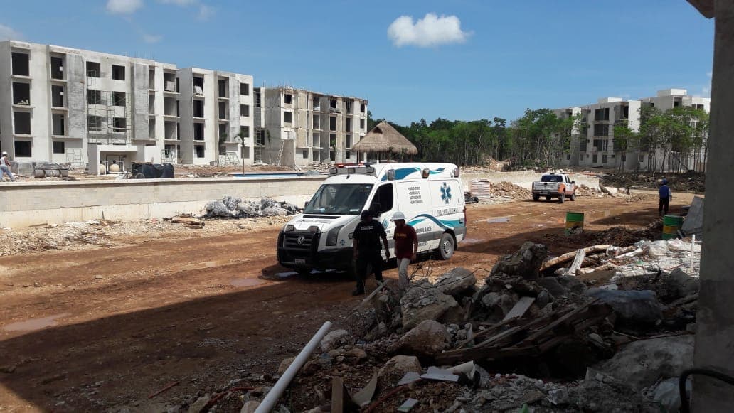 Muere albañil en obra de Playa del Carmen