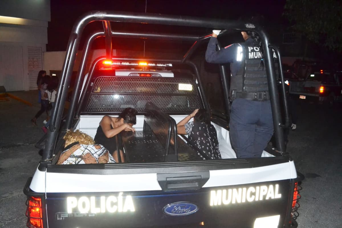 Catean prostíbulo con menores de edad en Cozumel