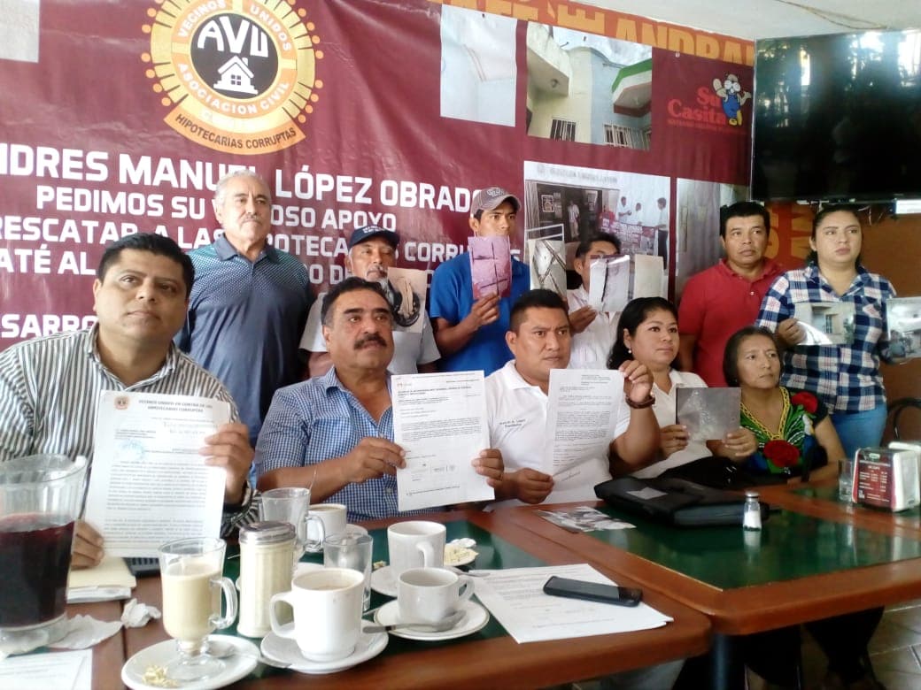 Playenses que luchan contra abusos de hipotecarias piden ayuda a AMLO