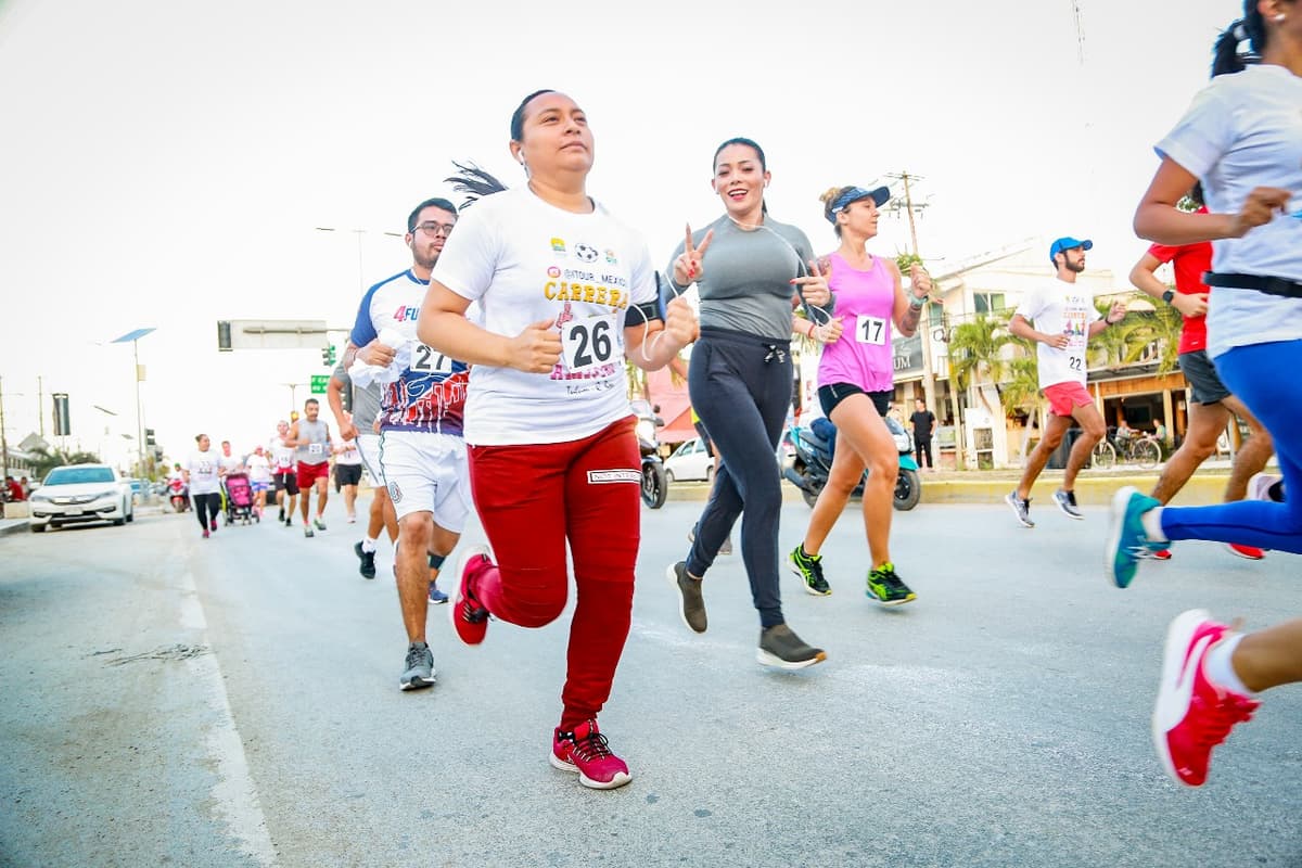 Domingo deportivo inició con la carrera "Tulum con más amistad"