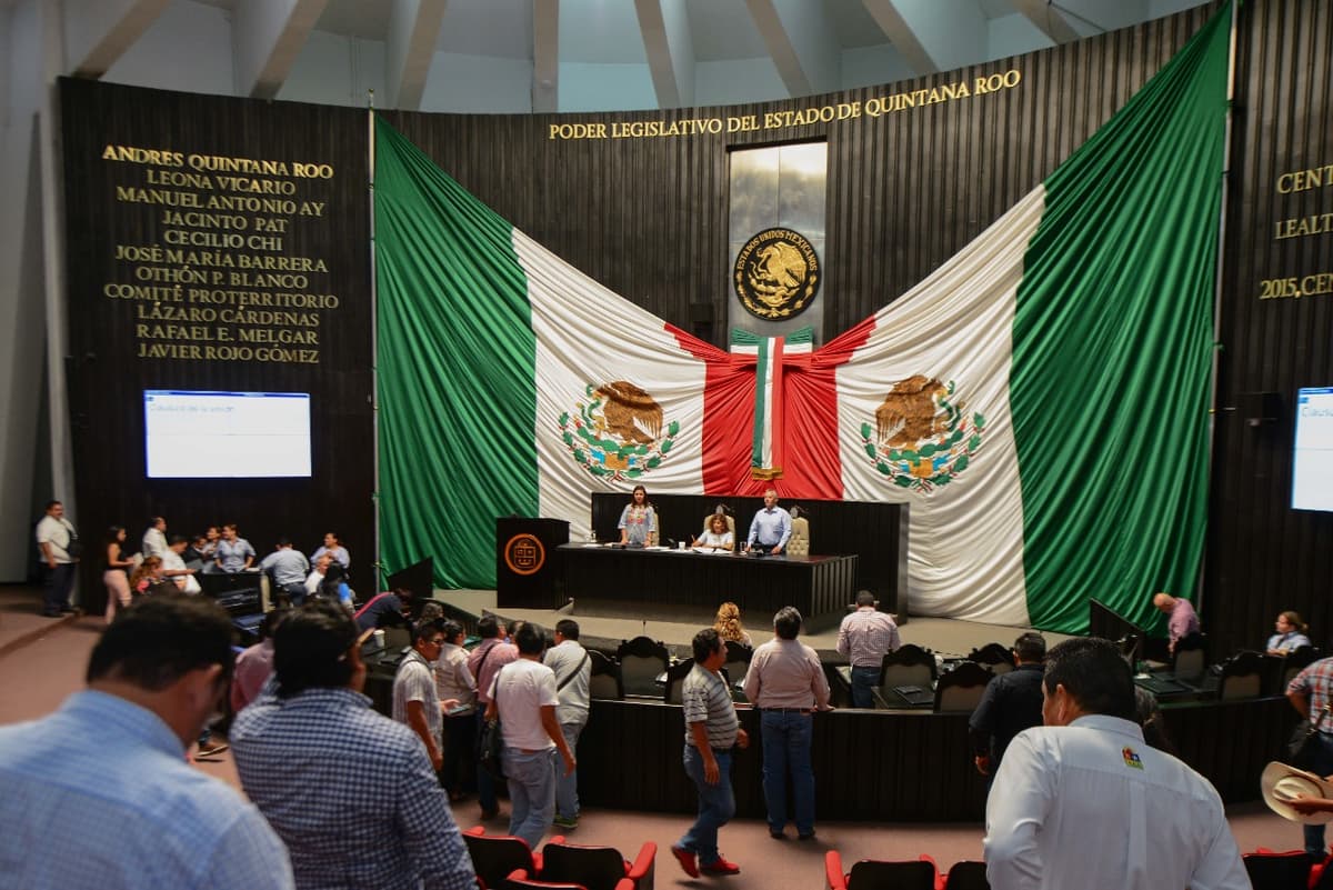 Analizarán iniciativas para regular operaciones de casas de empeño