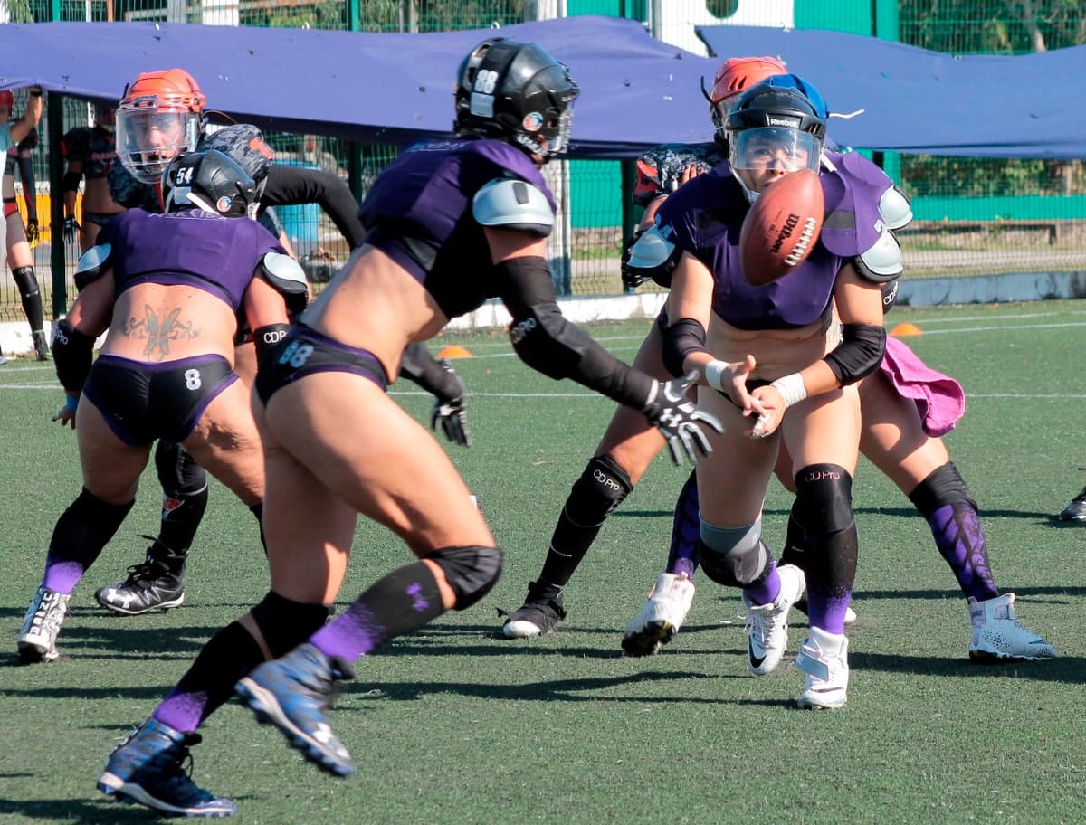 Nereidas de Cozumel lideran la tabla en el Futbol Americano en Bikini