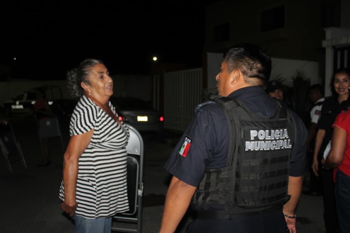 Policía de Solidaridad mantiene cercanía con la gente