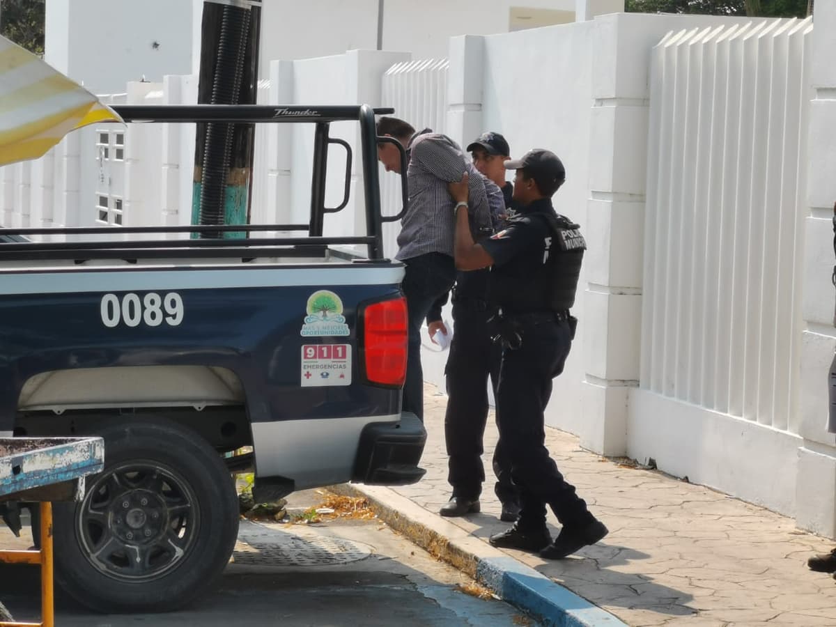 Taxista se pinta de héroe al atrapar a ratero en Chetumal